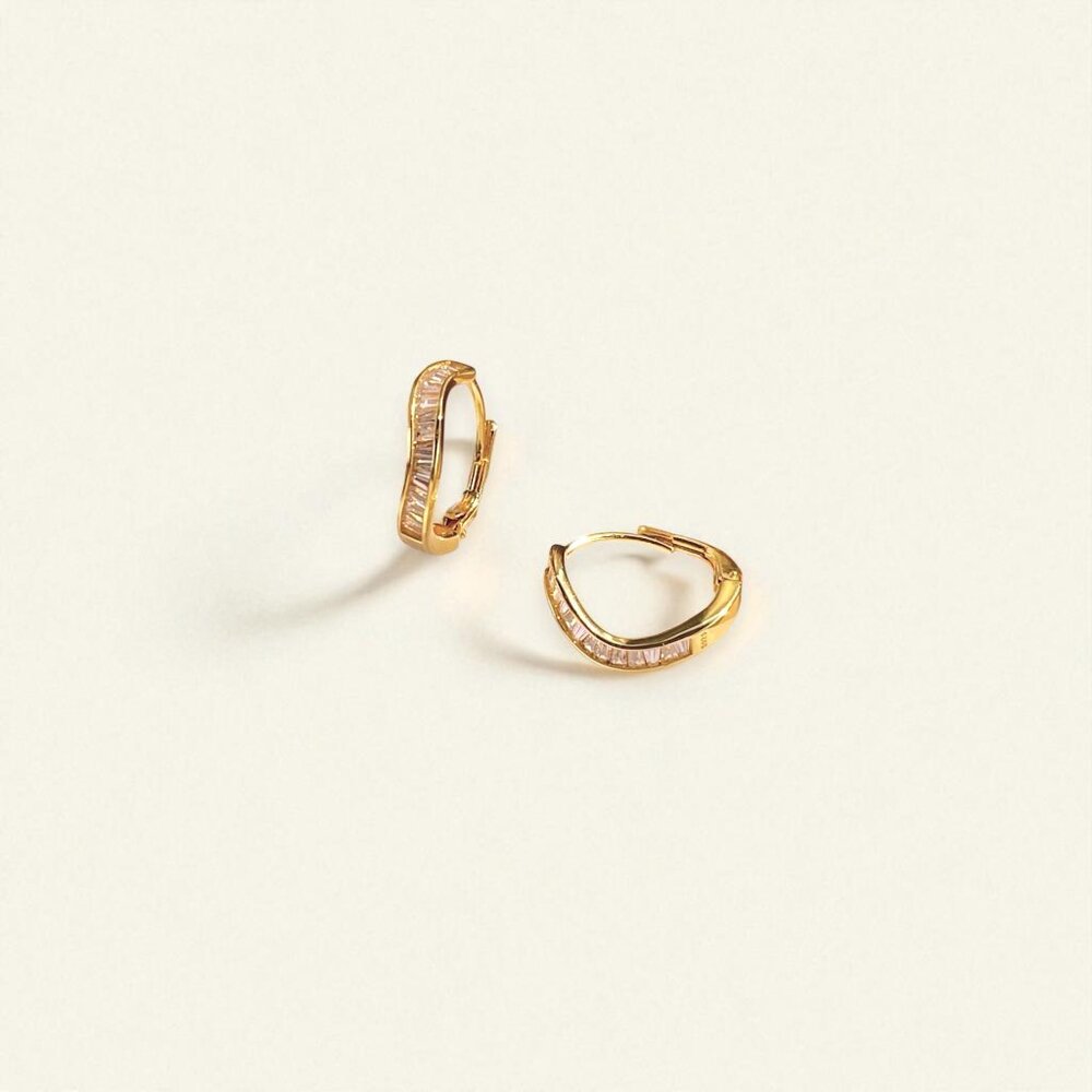Gold Baguette Curve Huggies - Aurora